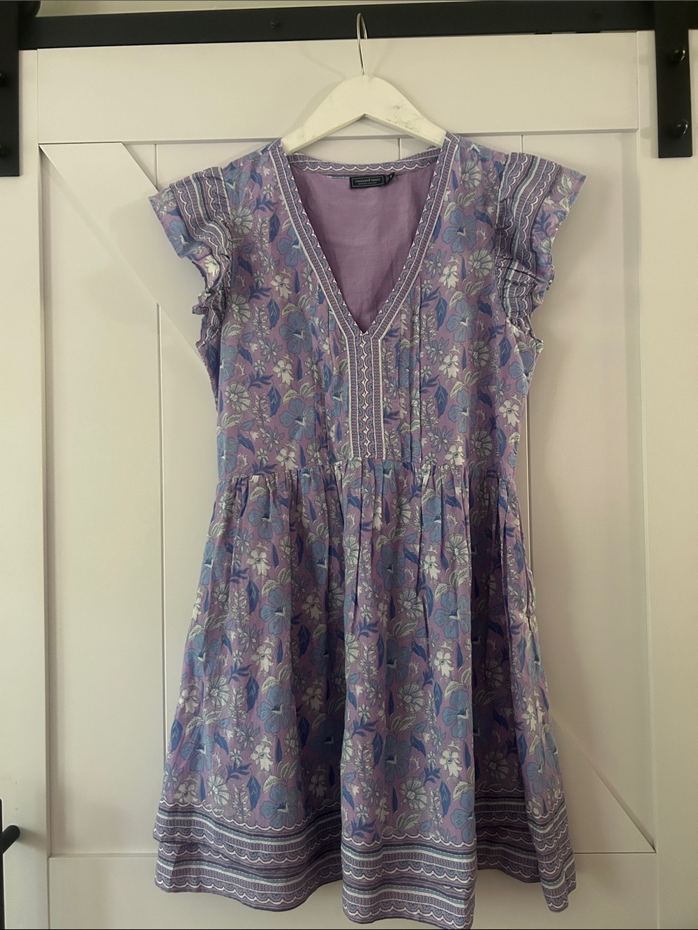 Vineyard Vines Lavender and Blue Floral V‑Neck Casual Dress